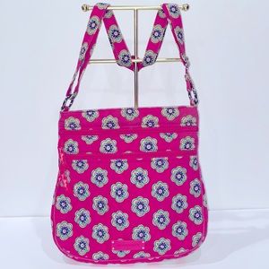 Vera Bradley Triple Zip Hipster Bag Pink Swirls Flowers
Pink & Green Floral EUC
